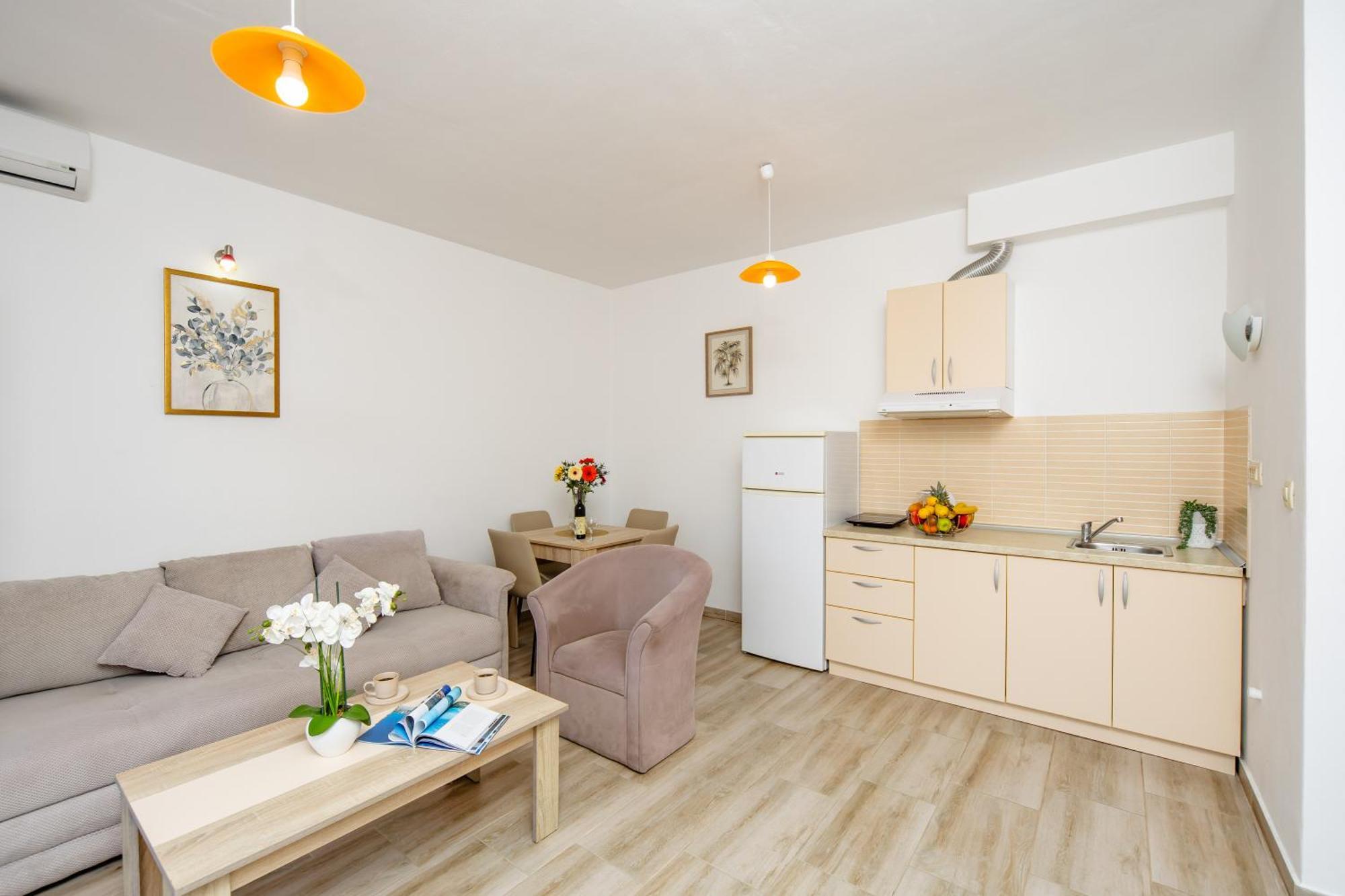 Arvala Apartments Budva Exterior photo